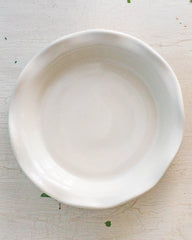 ceramic pie plate with frilly rim