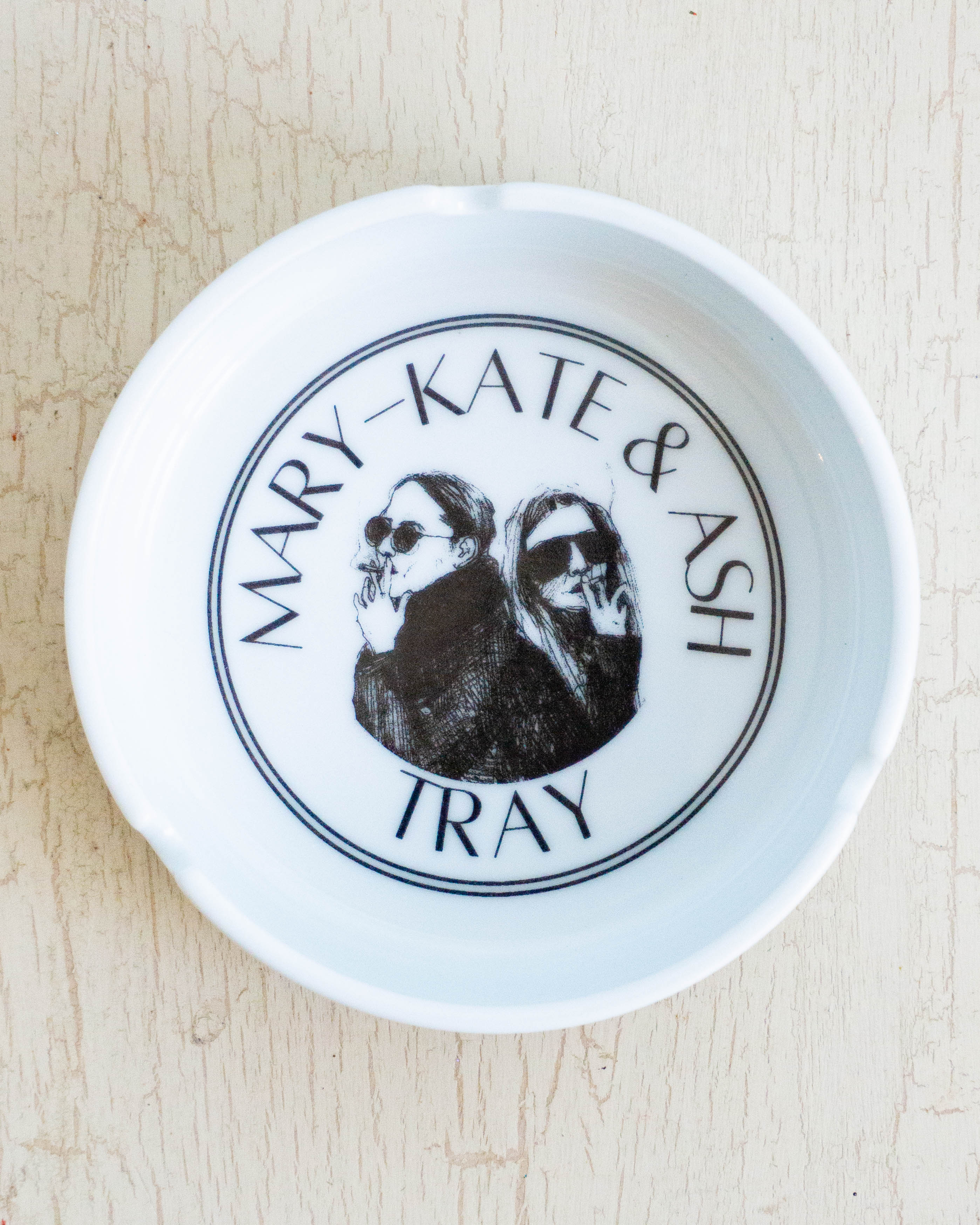 ashtray - mary-kate and ash tray