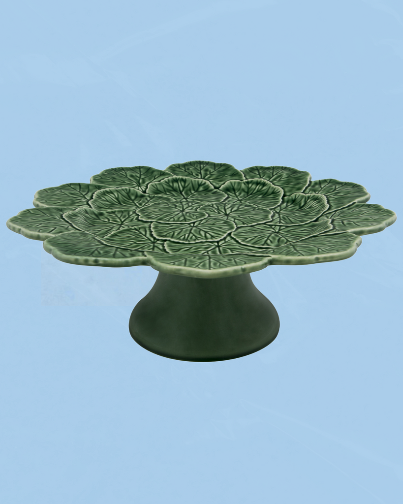 geranium cake stand