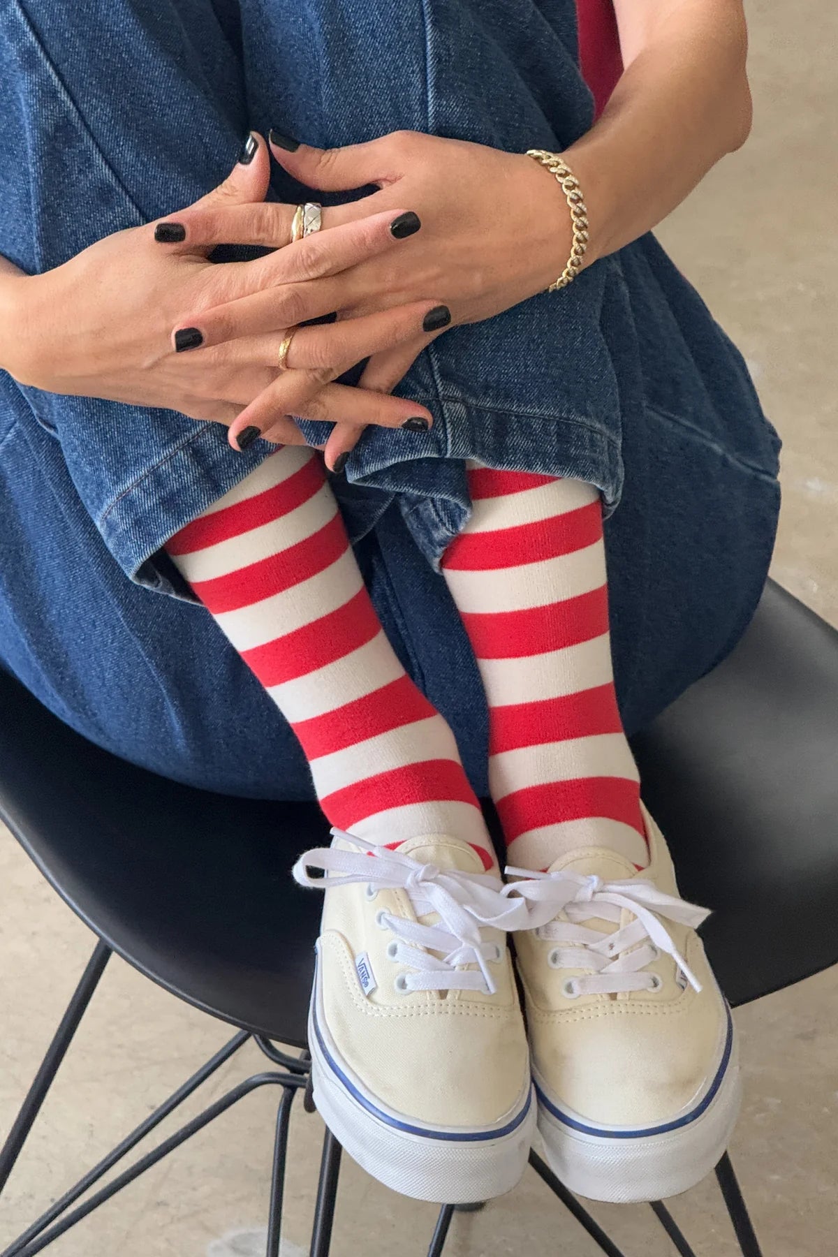 socks - wally - wide red stripe