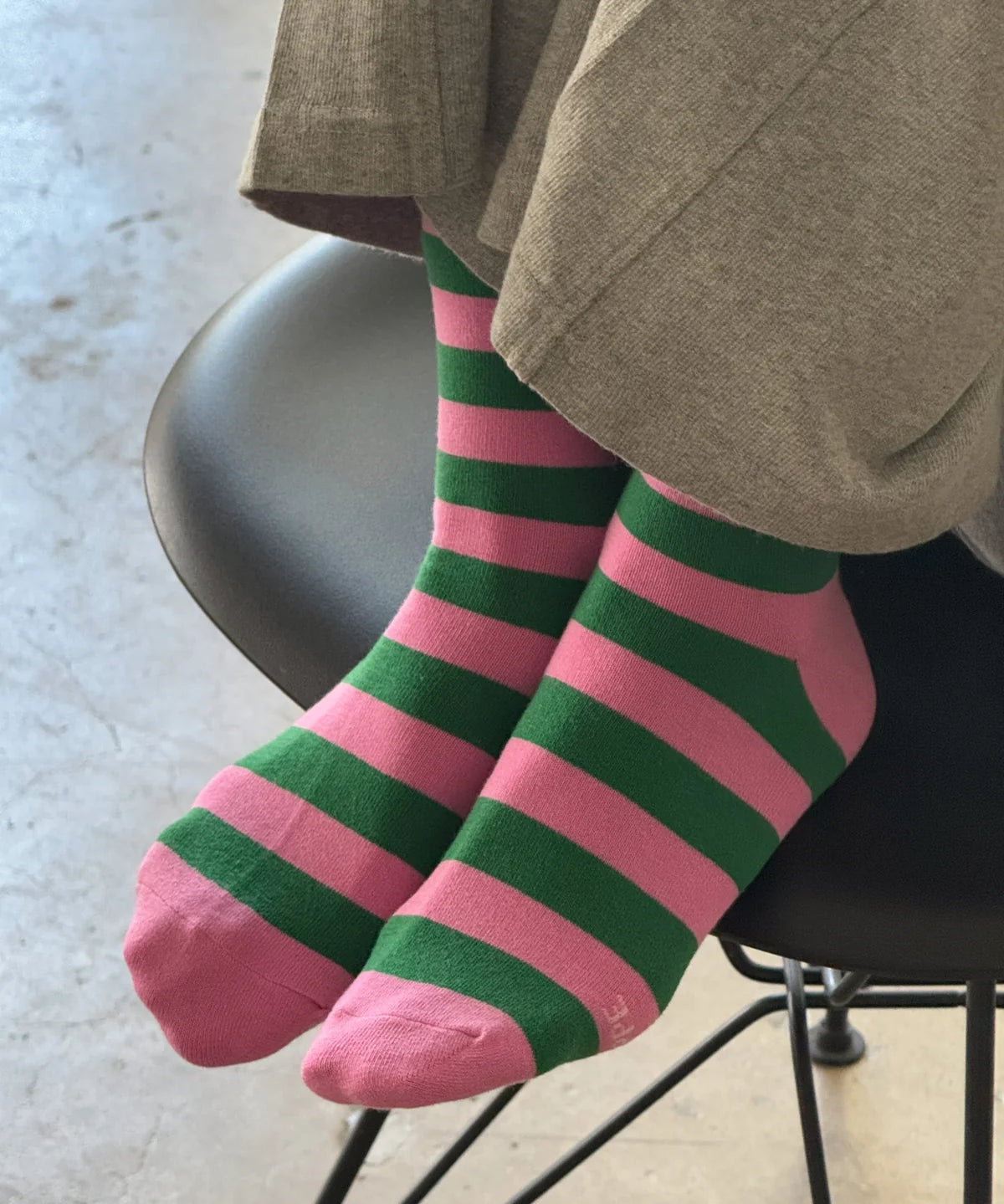 socks - wally: pink and green wide stripe