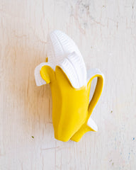 Banana shaped teether