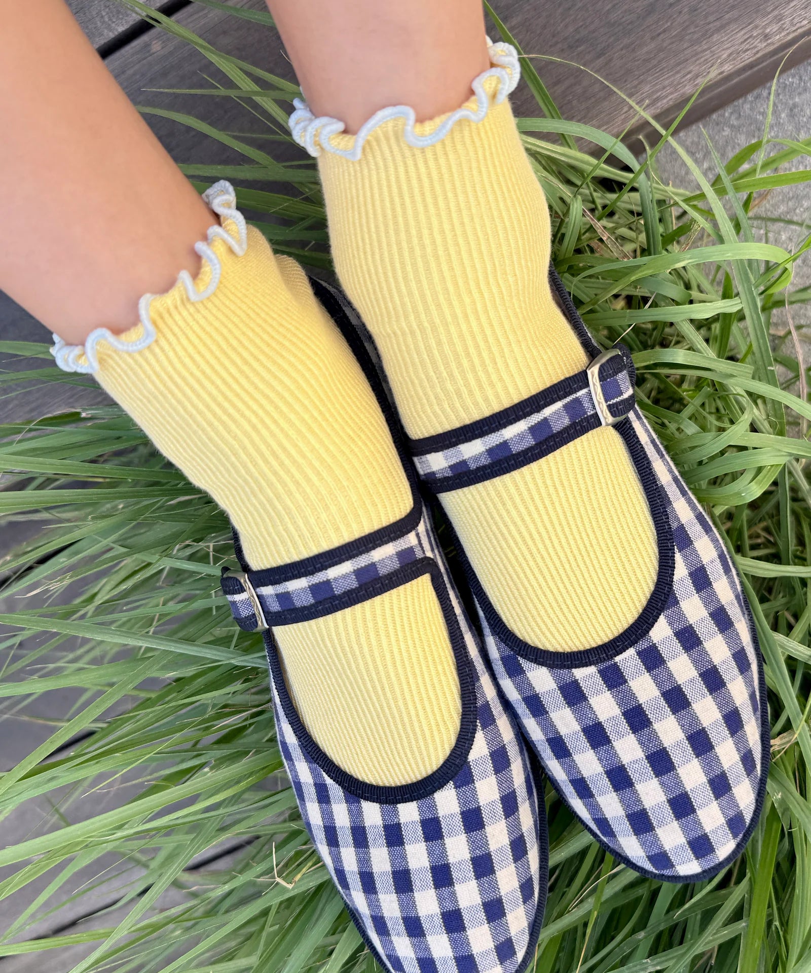 socks - petit ruffled modal: butter