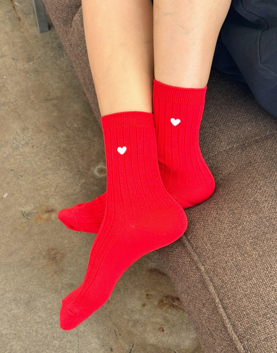 socks - her cotton ribbed: embroidered heart red