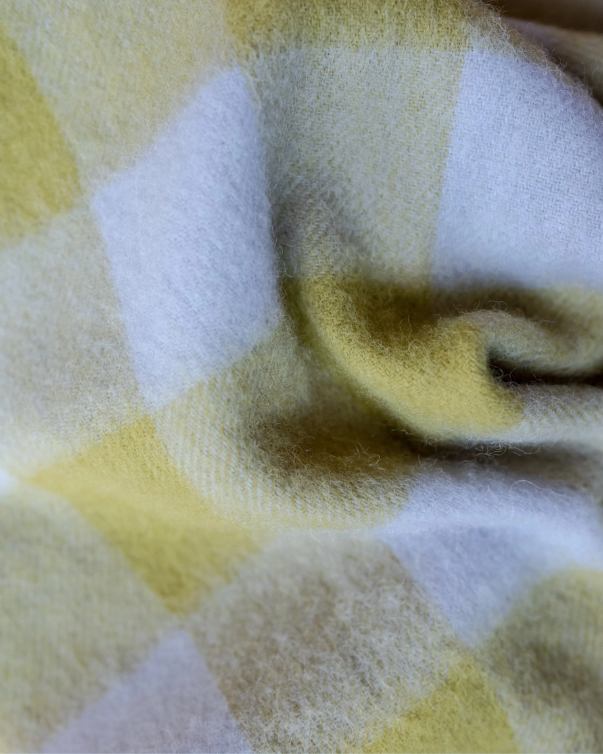 lambswool scarf - avocado gingham