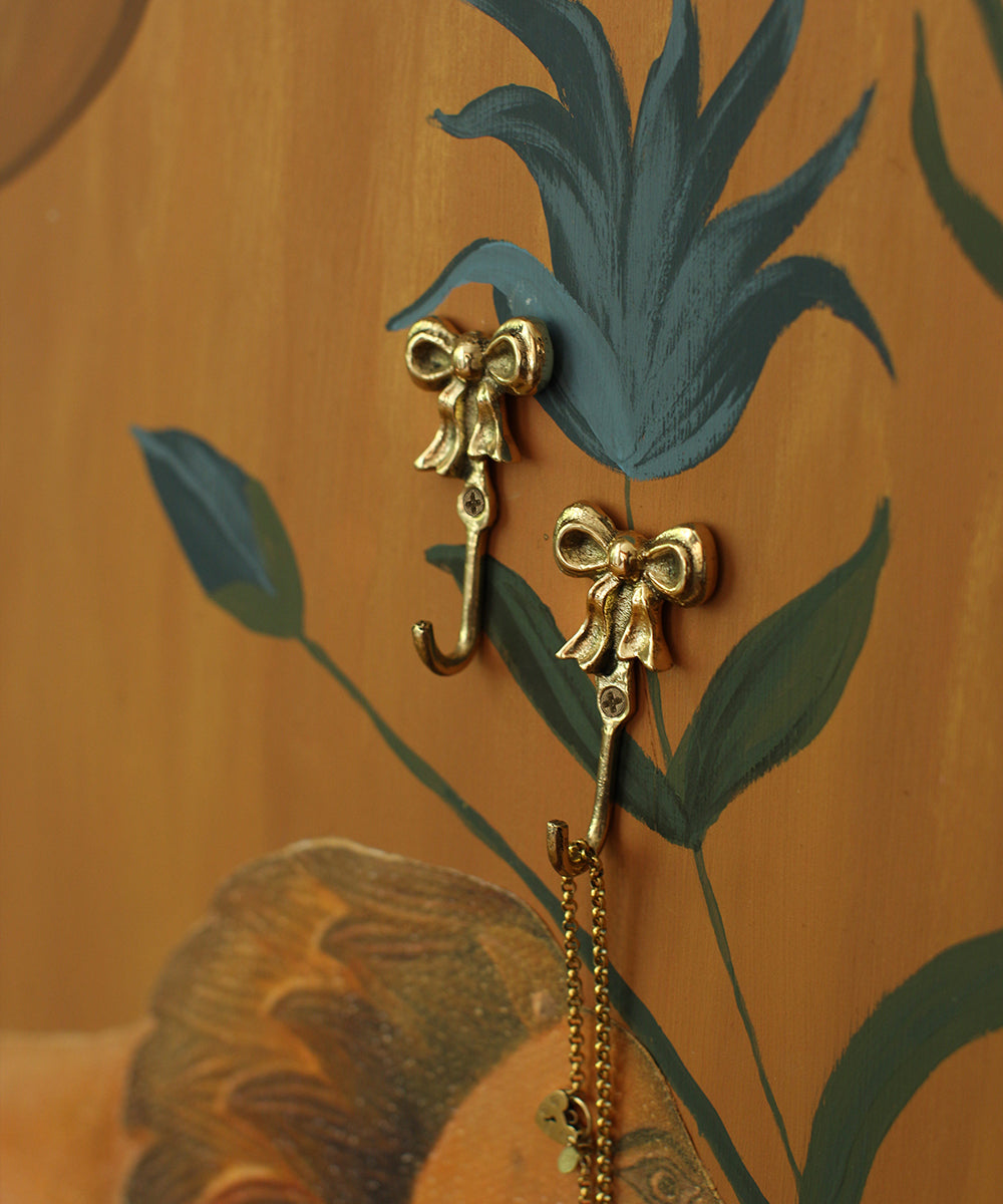 wall hooks - bowie bow (set of 2)