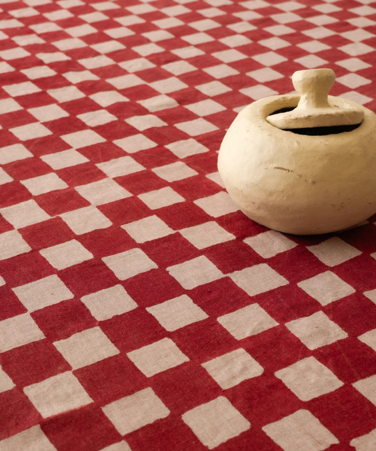 tablecloth - linen chequered