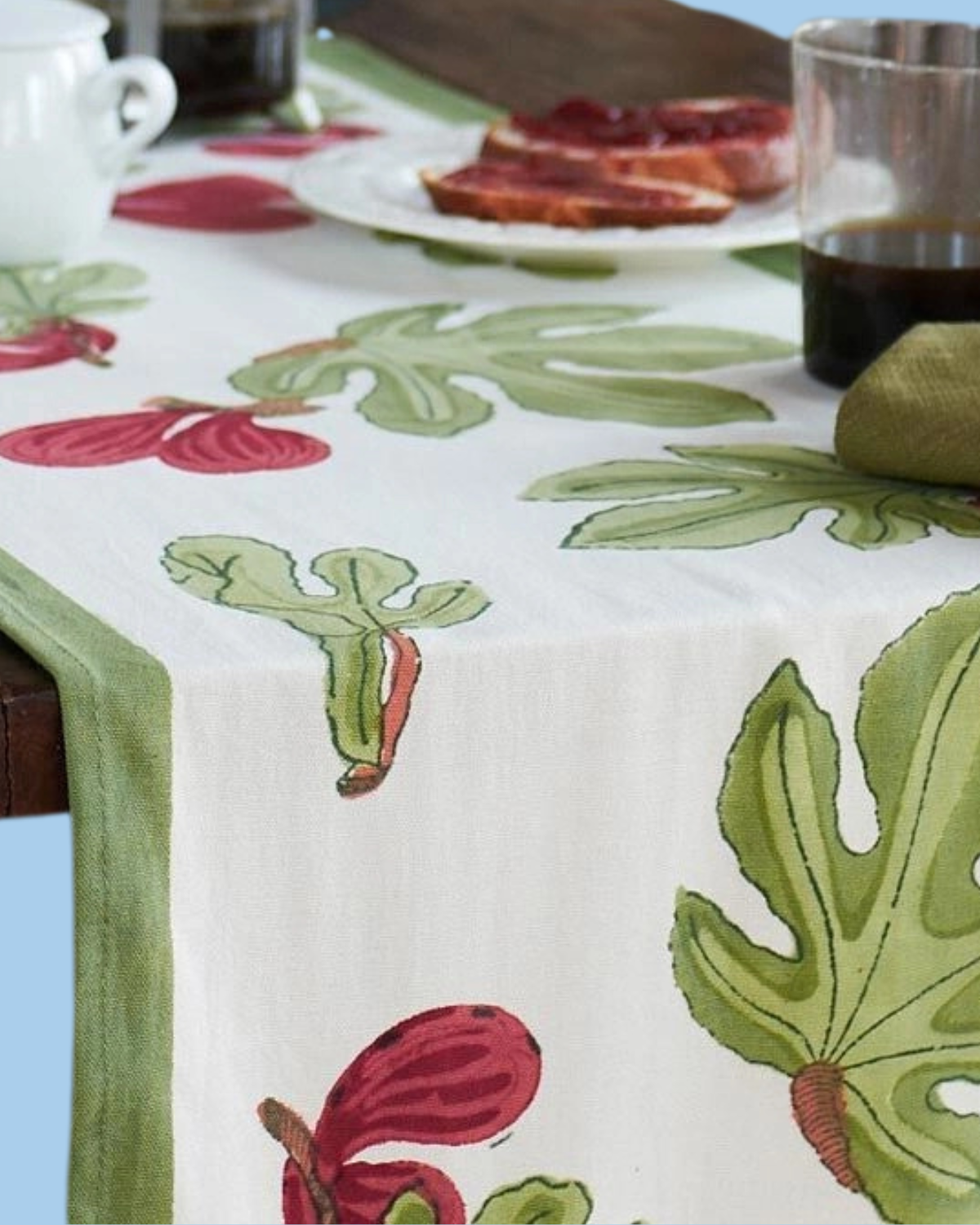 table runner - fig red & green