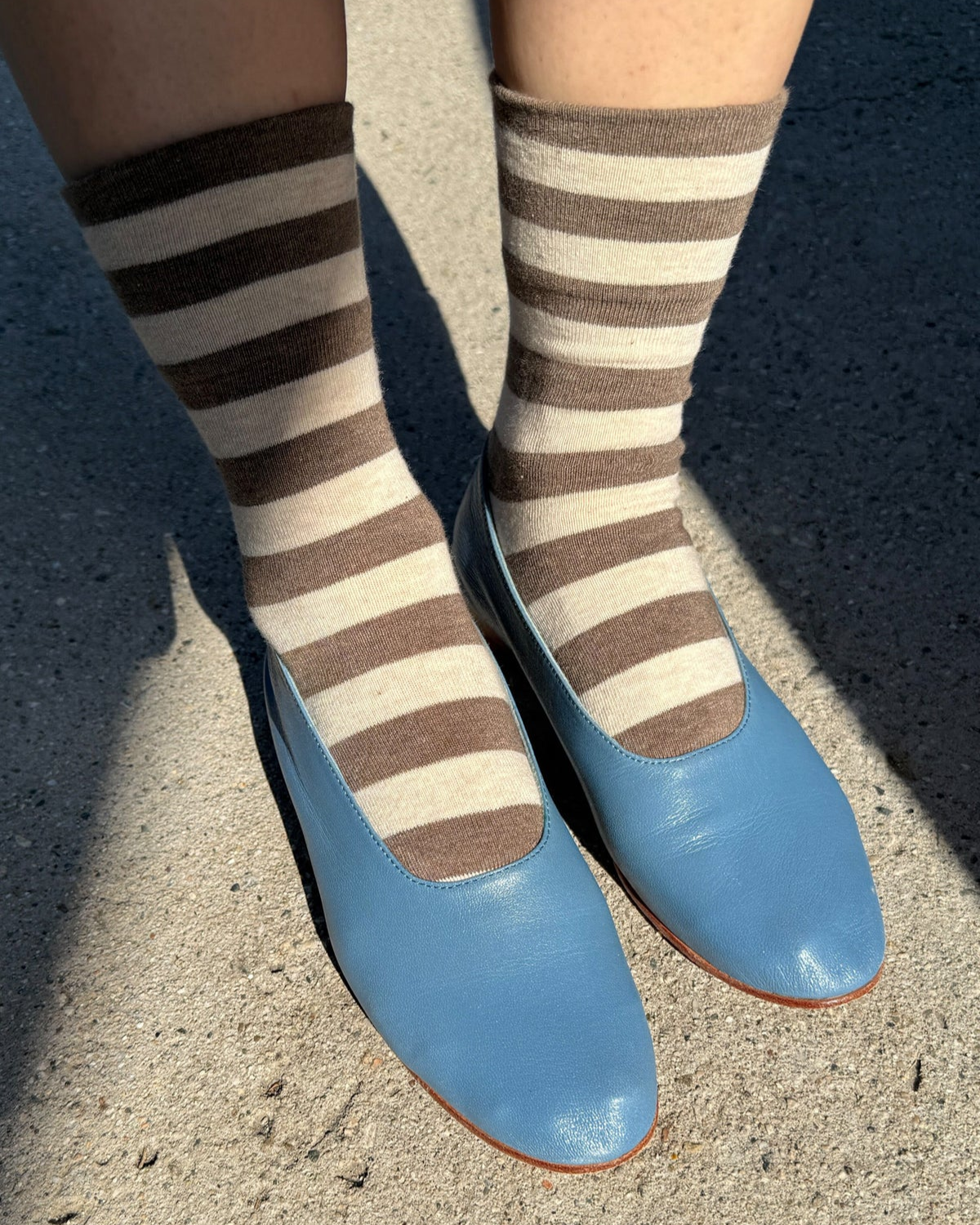 socks - wally - wide brown stripe
