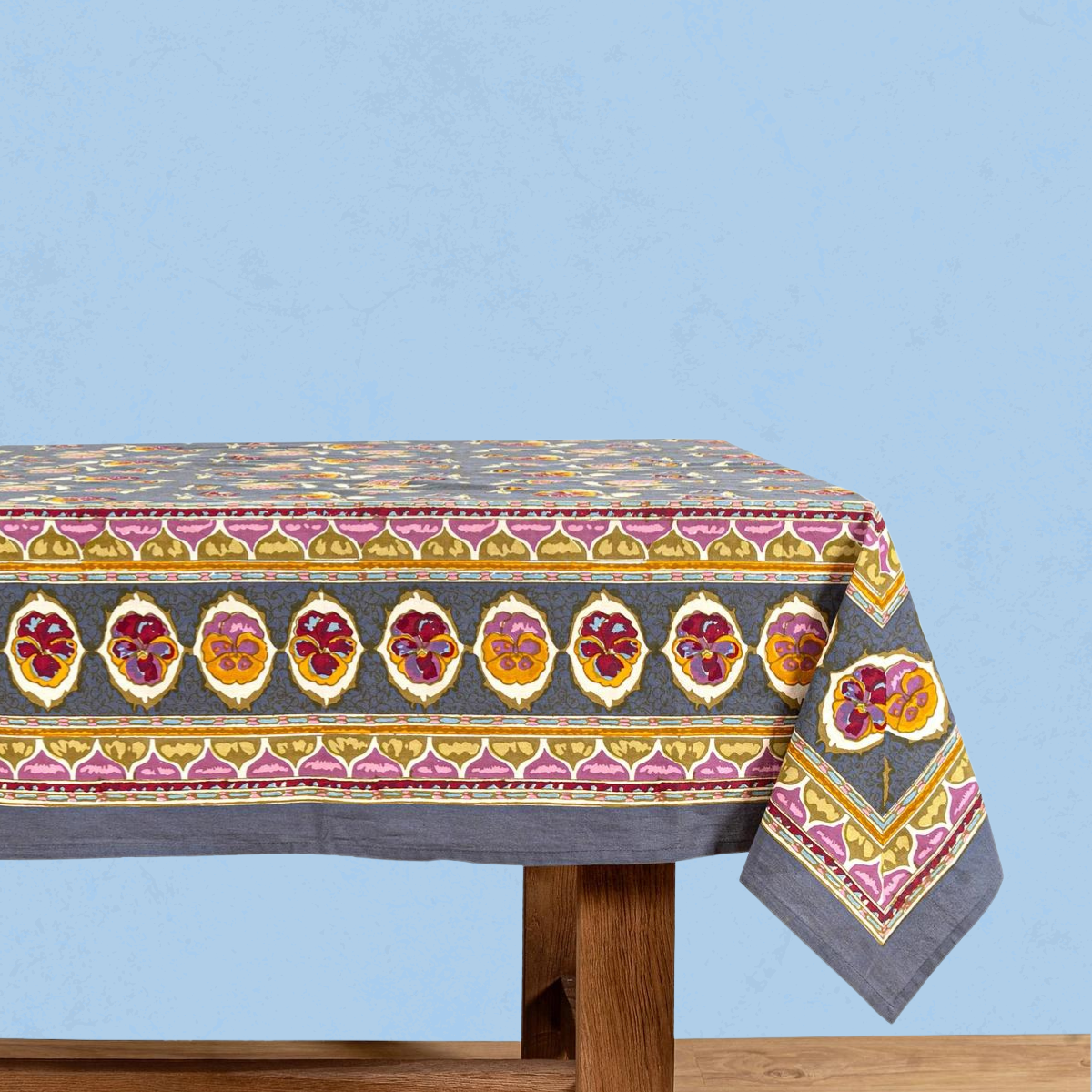 Couleur Nature tablecloth in pansy red and grey