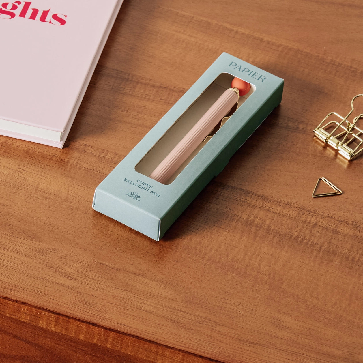 ballpoint pen - curve pink