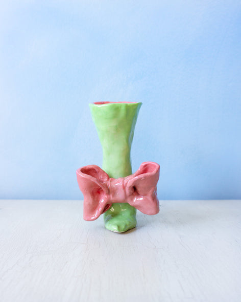 bud vase - green with pink bow