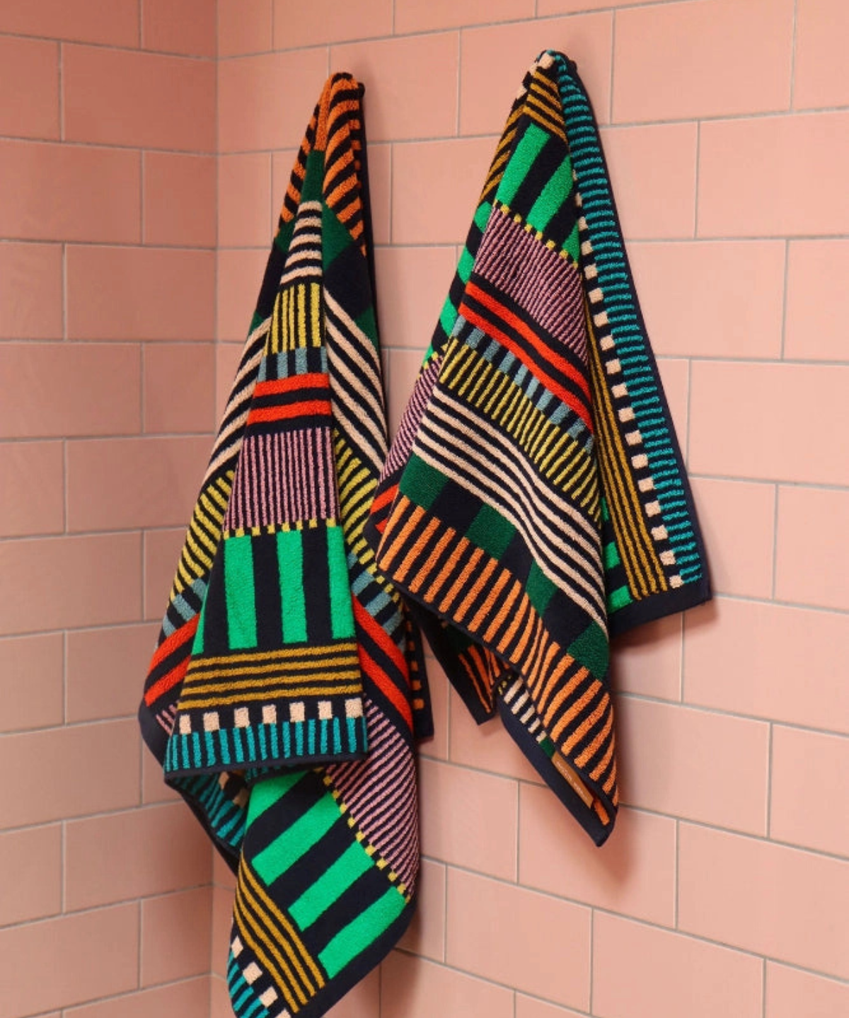 Serviette de toilette – rayures multicolores