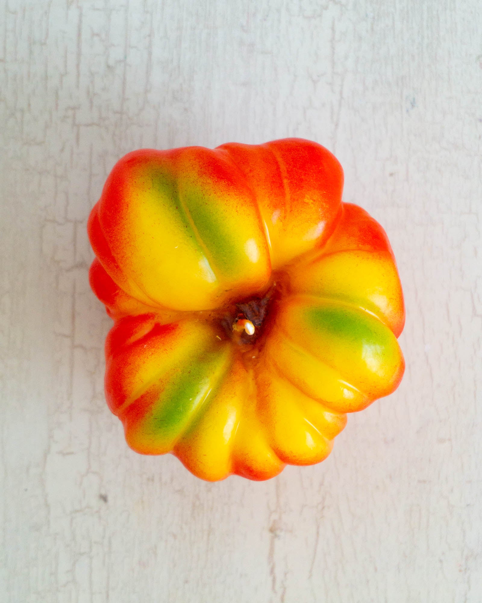 candle - food: heirloom tomato