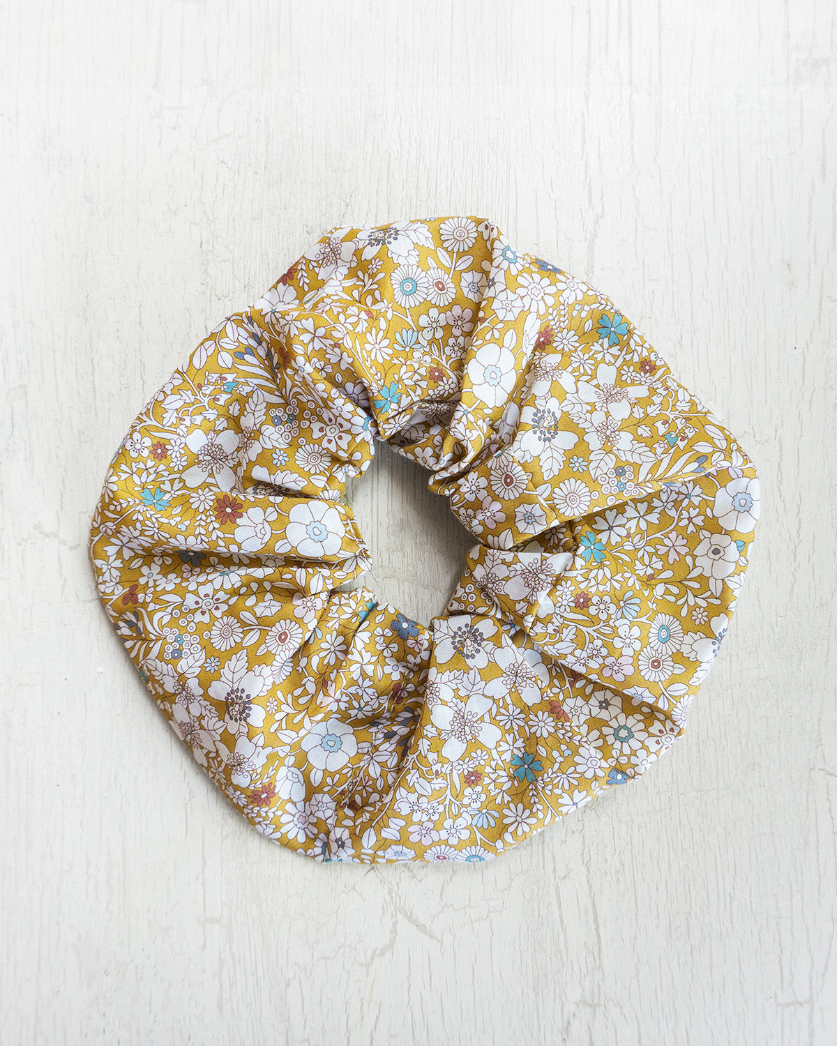 scrunchie - pomp & ceremony (multiple styles)