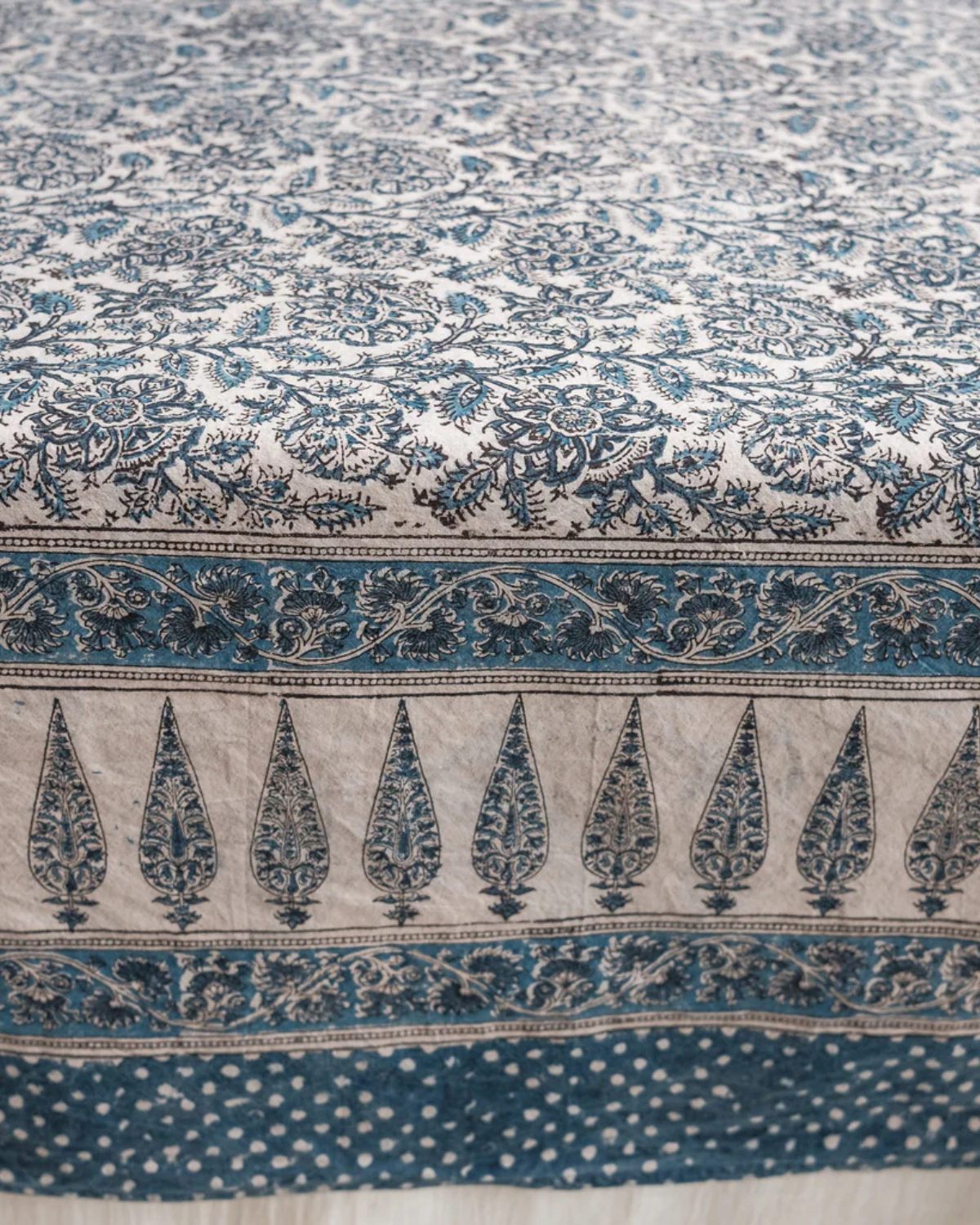 square tablecloth - kalamkari indigo fleur