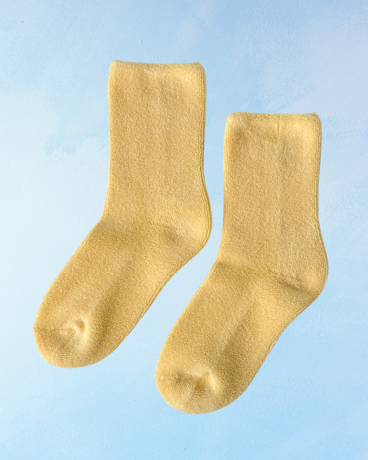 socks - cloud - lemon water