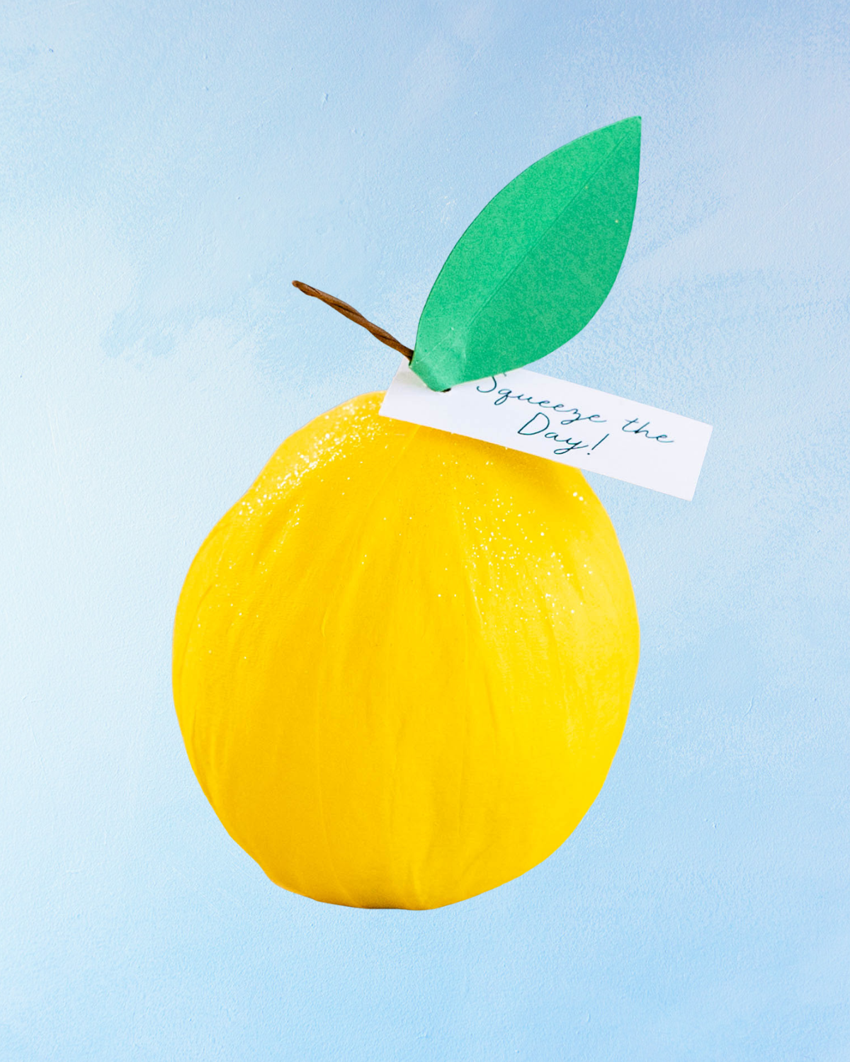 surprise ball - lemon