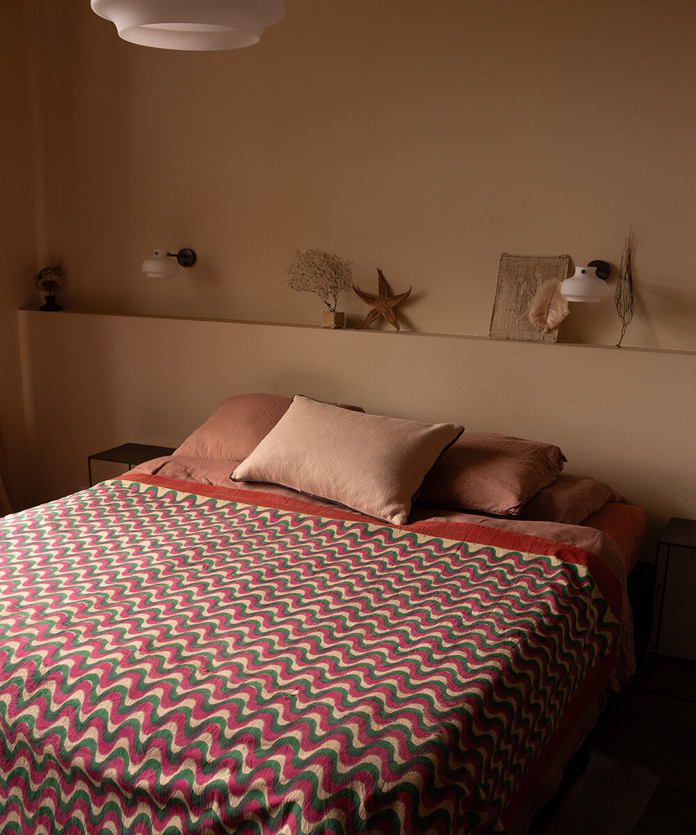 bedding - double - millie throw/ bed sheet