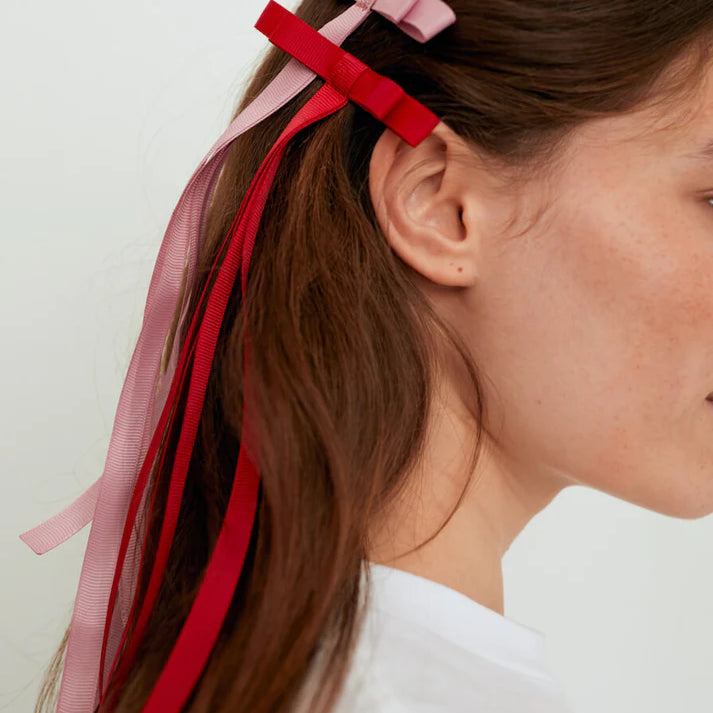 nadia ribbon barette on model