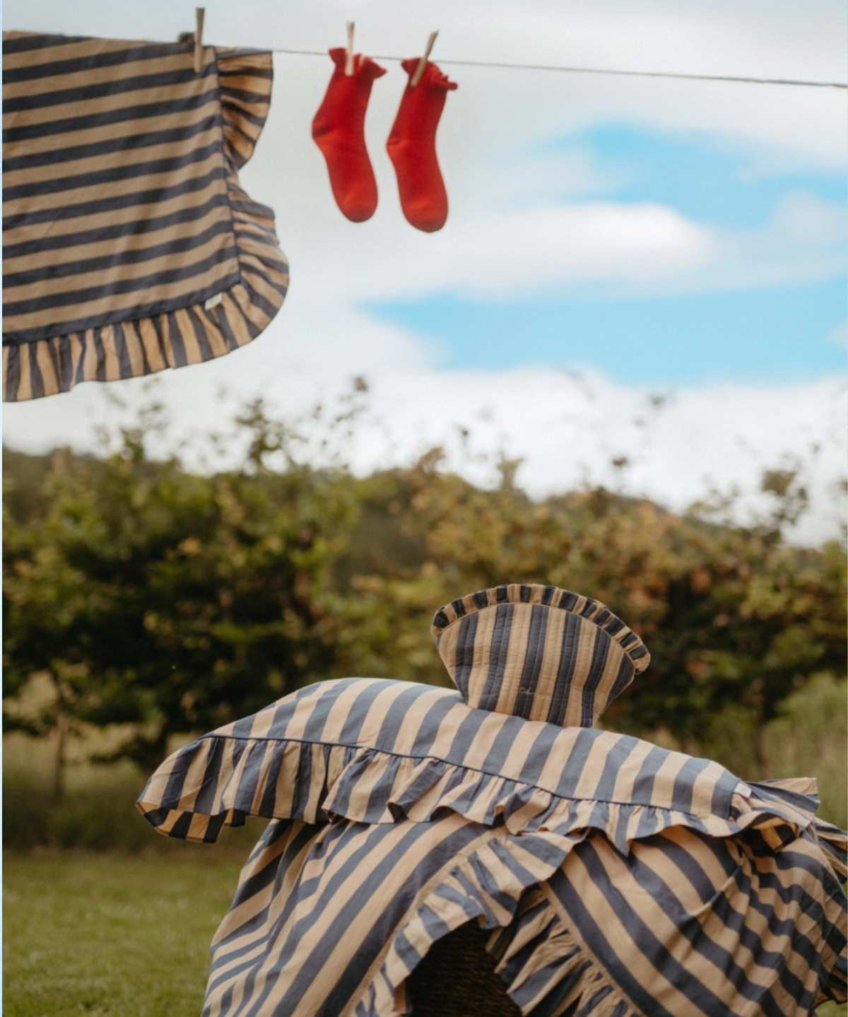 pillowcases - navy stripe ruffle