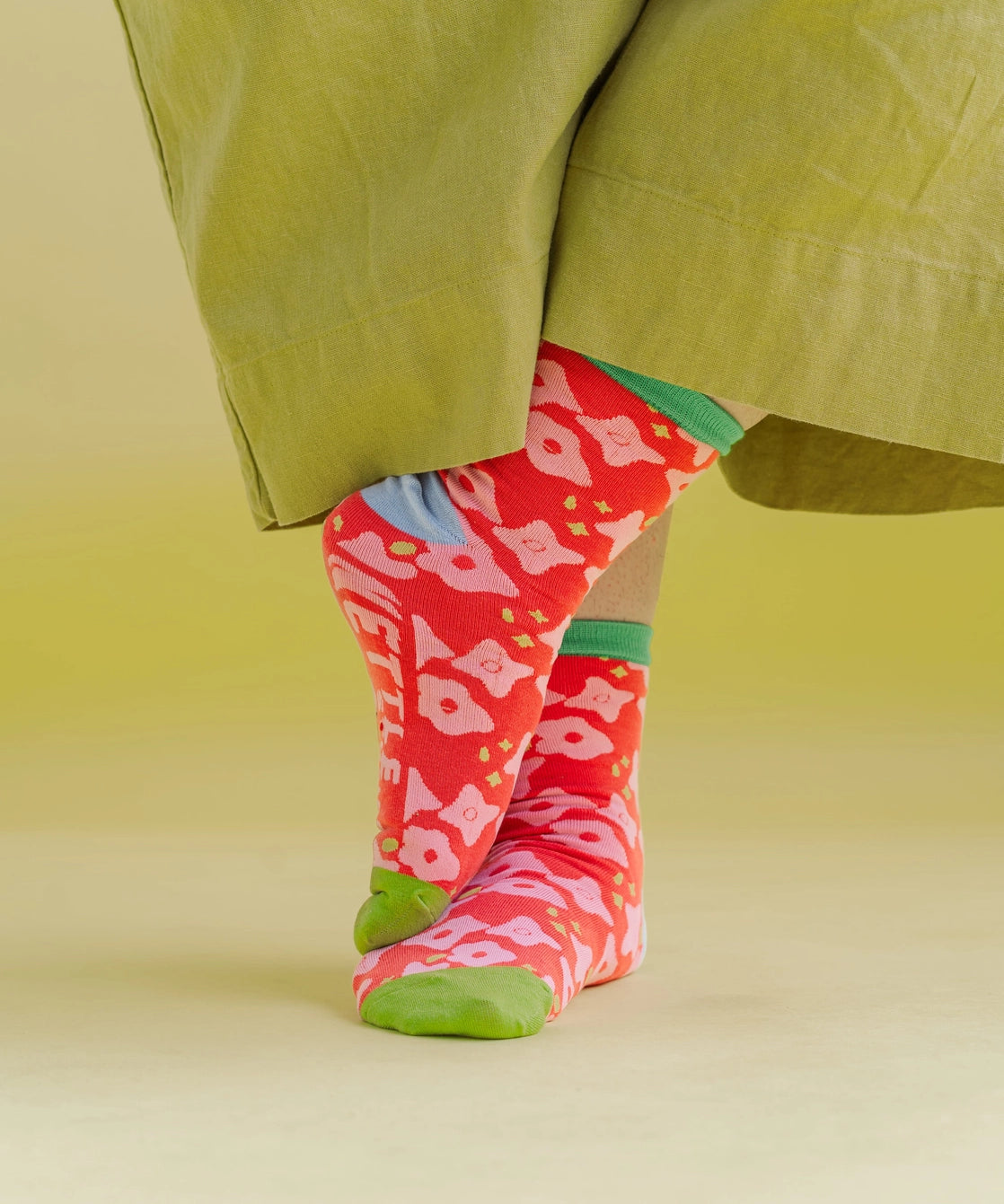 socks - red and pink floral