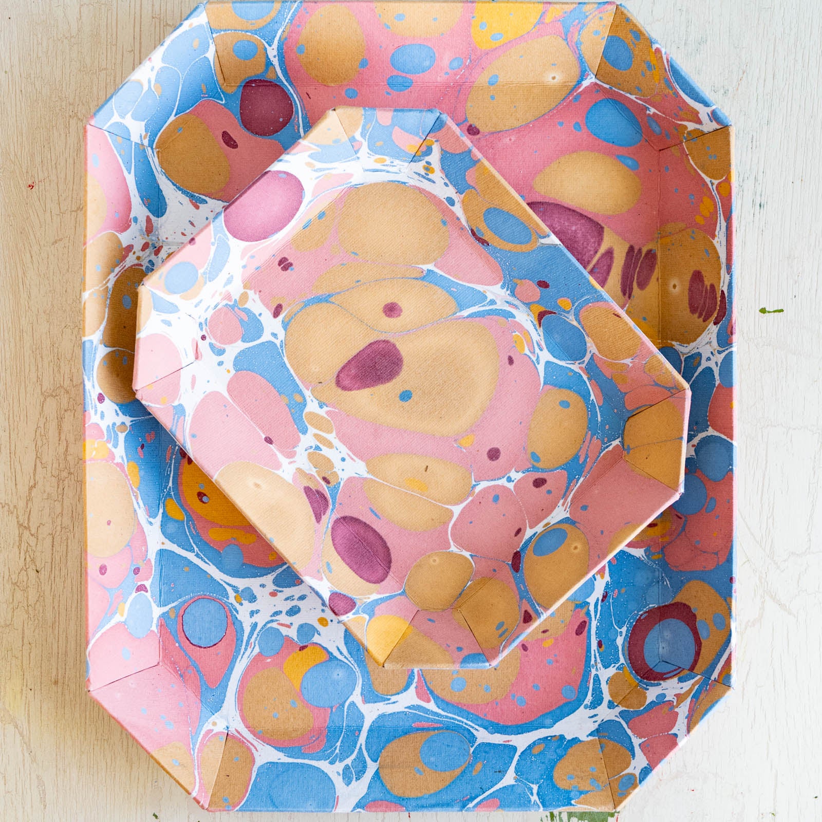 Octangonal tray set in golden marble