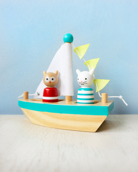 bathtub boats - owl and cat