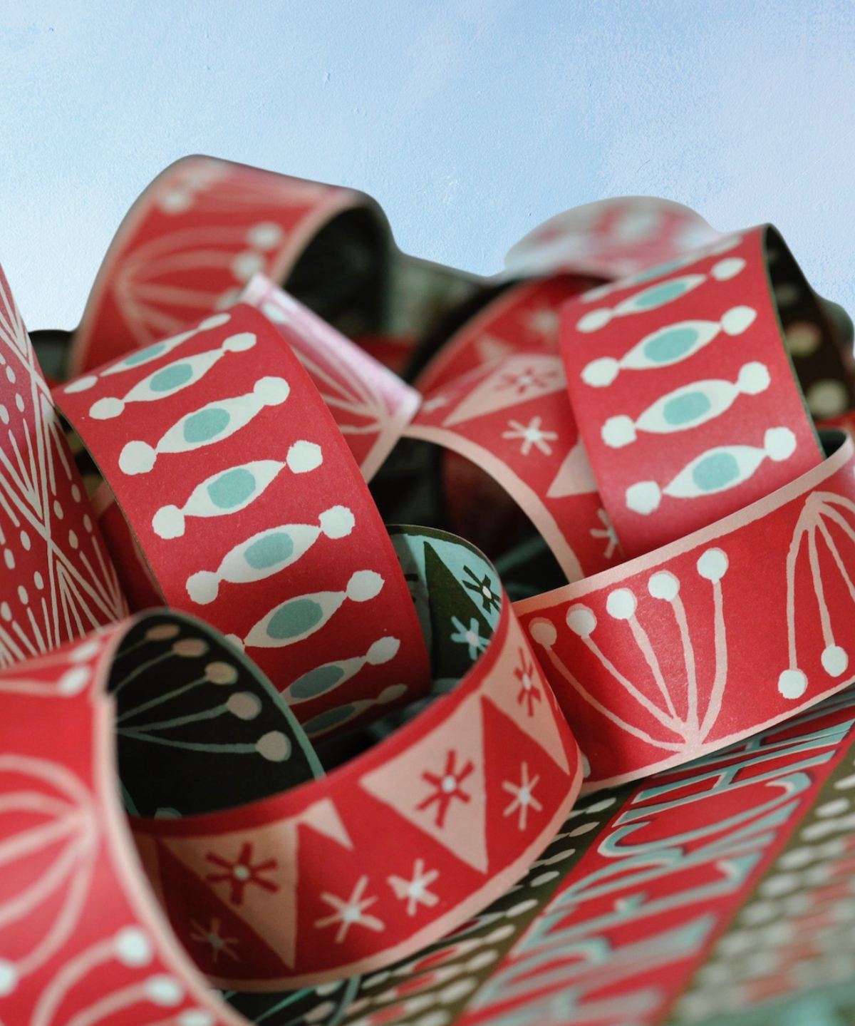 garland - paper chain: red and turquoise