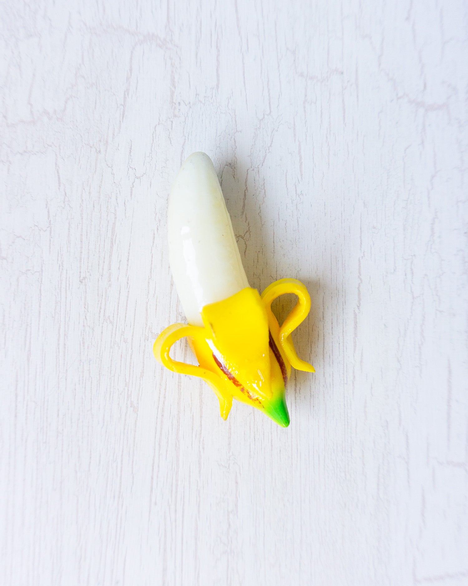 magnet - peeled banana