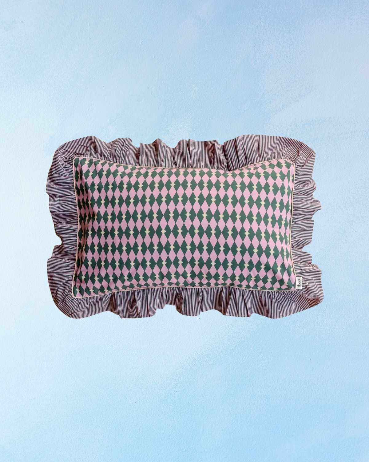 bedding - pillowcases: pink harlequin
