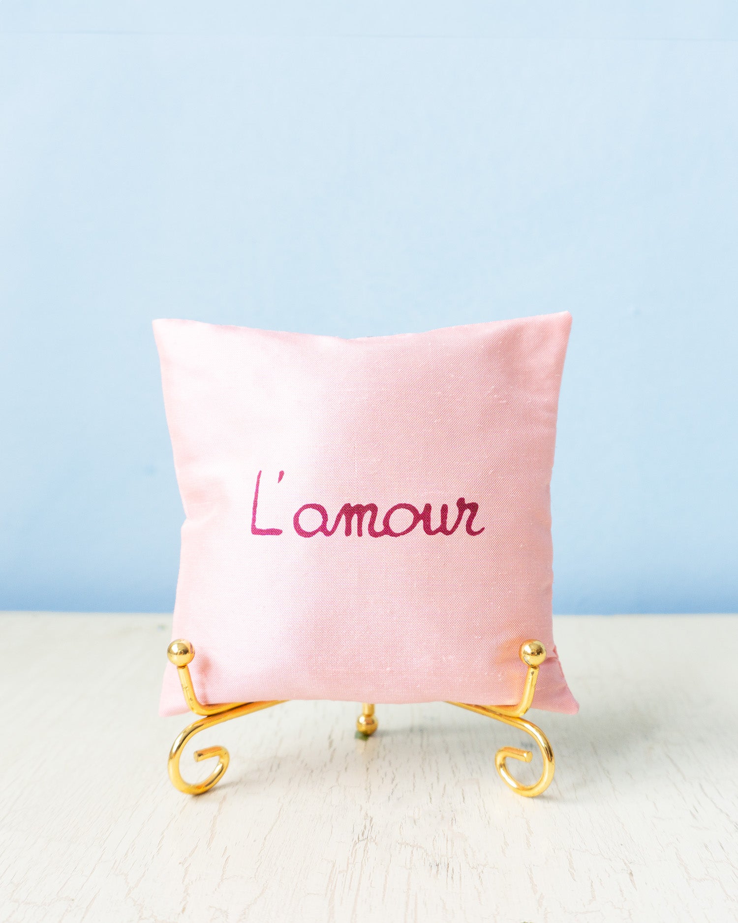 silk lavender sachet - l'amour