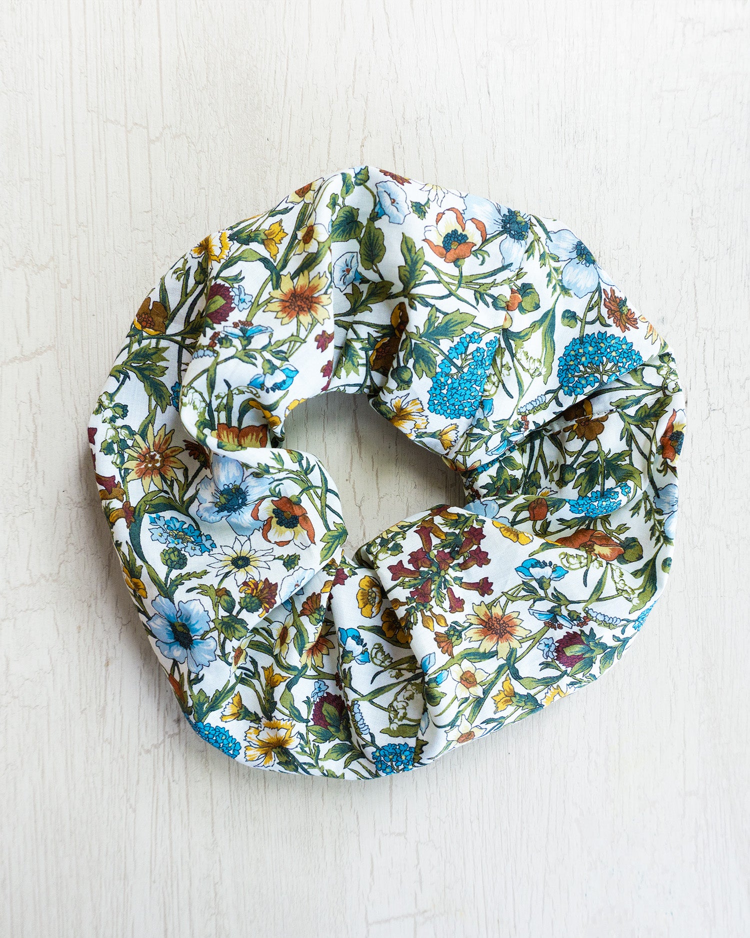 scrunchie - pomp & ceremony (multiple styles)