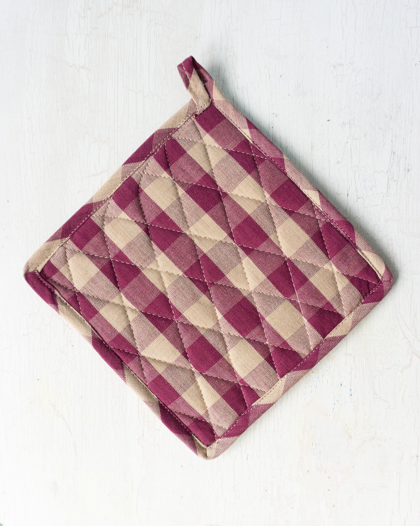 potholder - red & beige square