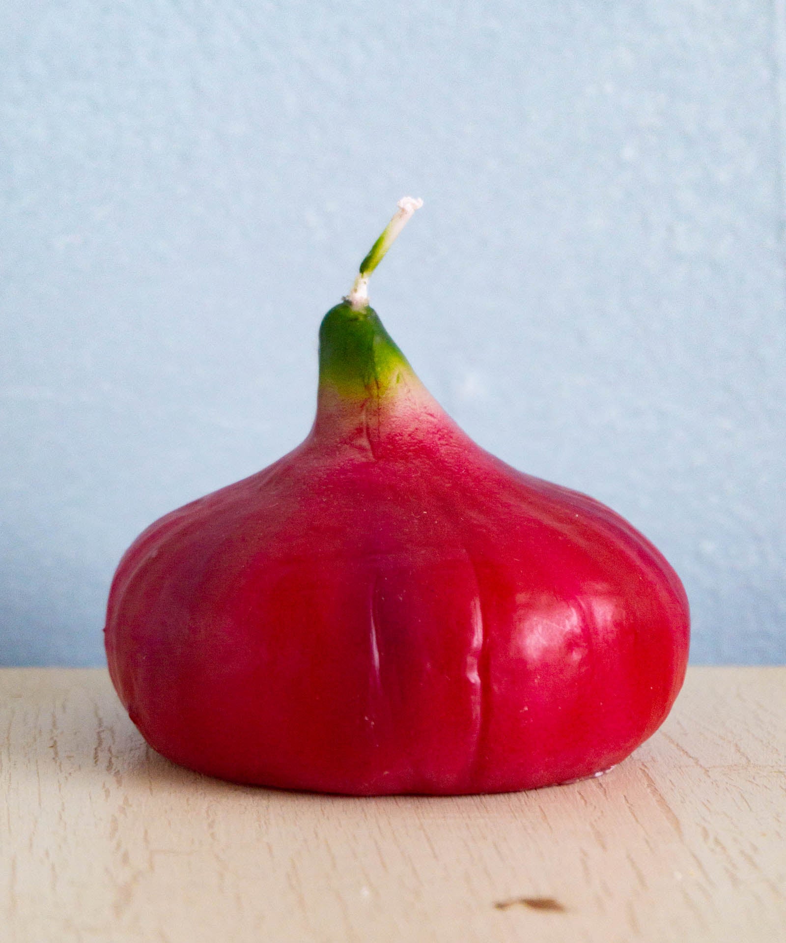 candle - food - red onion