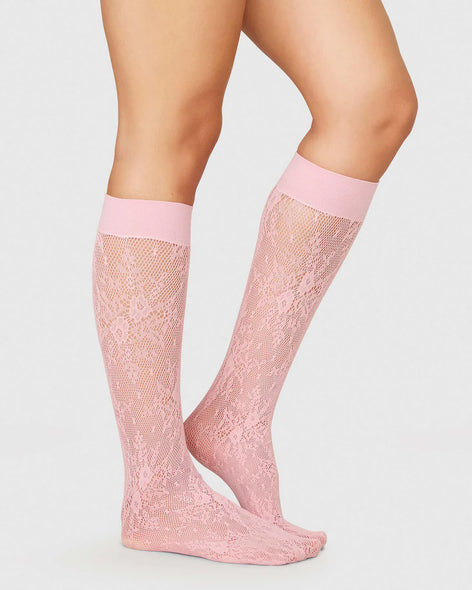 Swedish stockings rosa lace knee highs in dusty pink