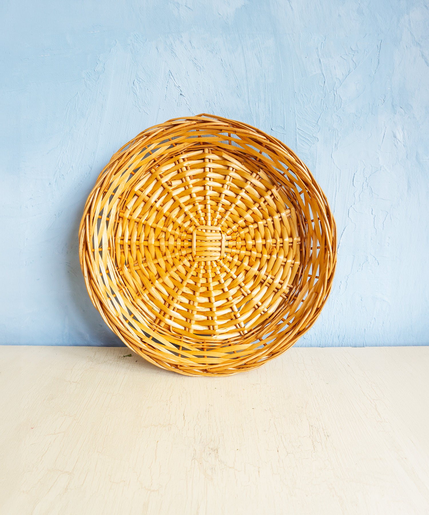 plateau en osier rond - plusieurs styles