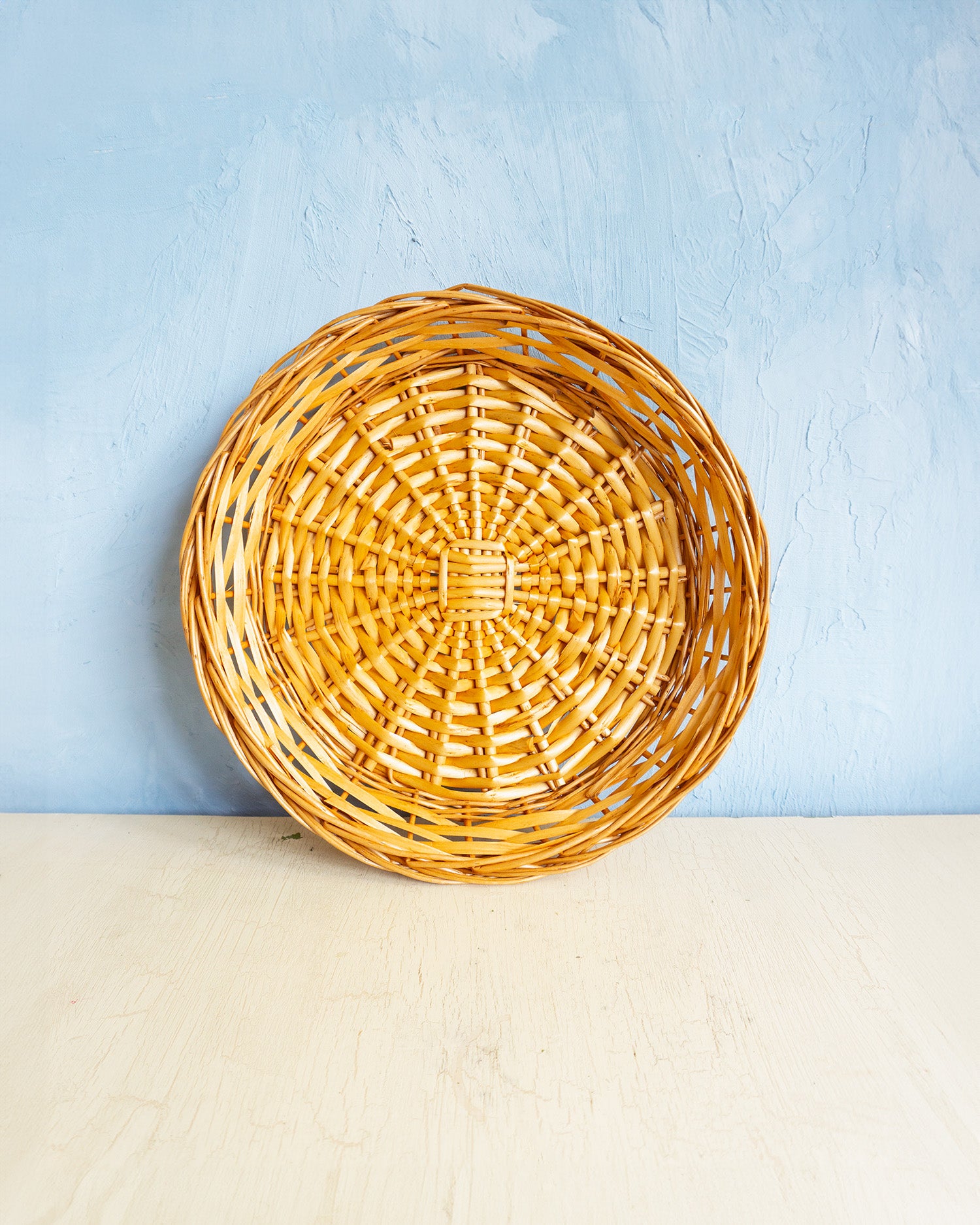 plateau en osier rond - plusieurs styles