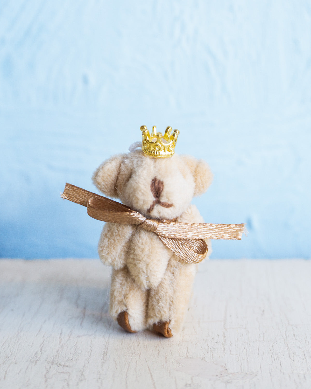 small charm - teeny royal teddy