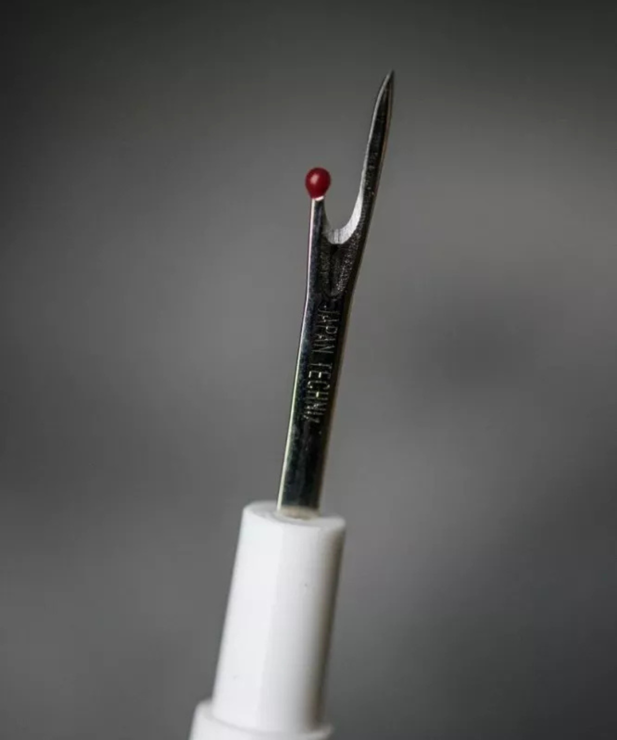 seam ripper - white