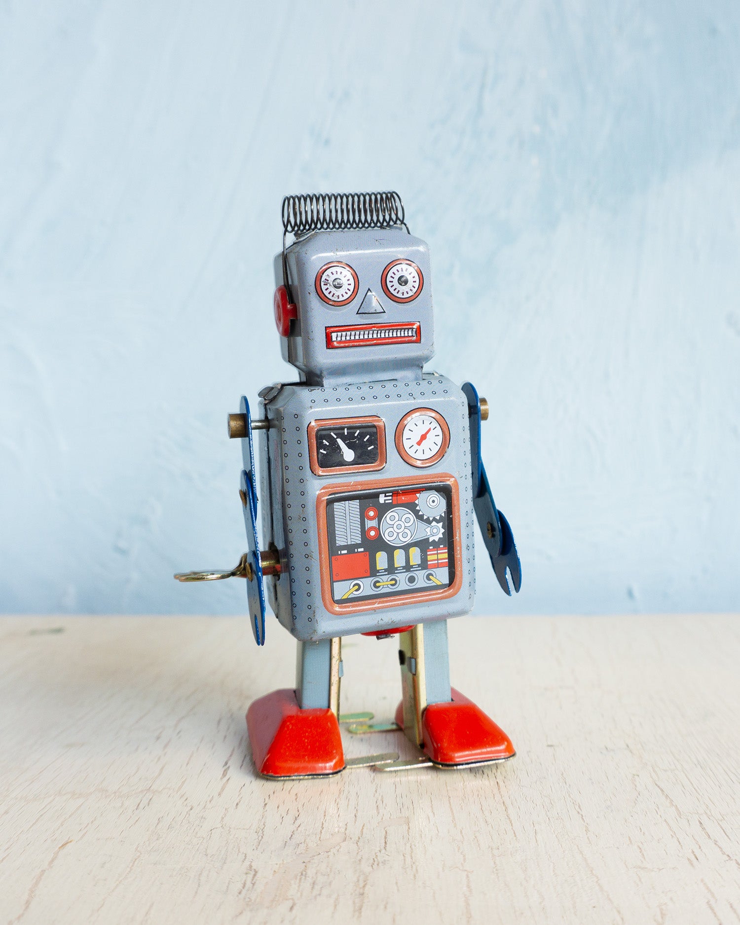 toy - windup robot