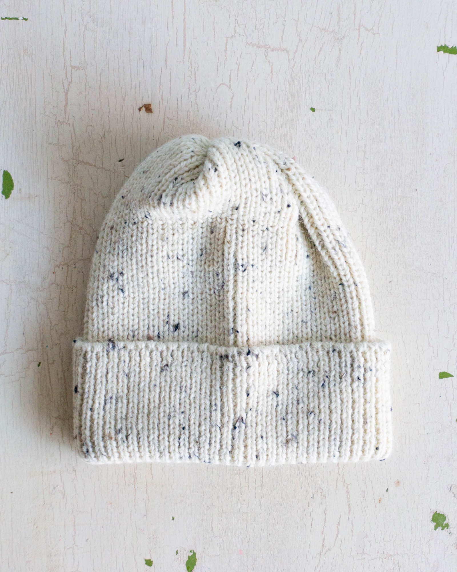 wool toque - speckled ecru