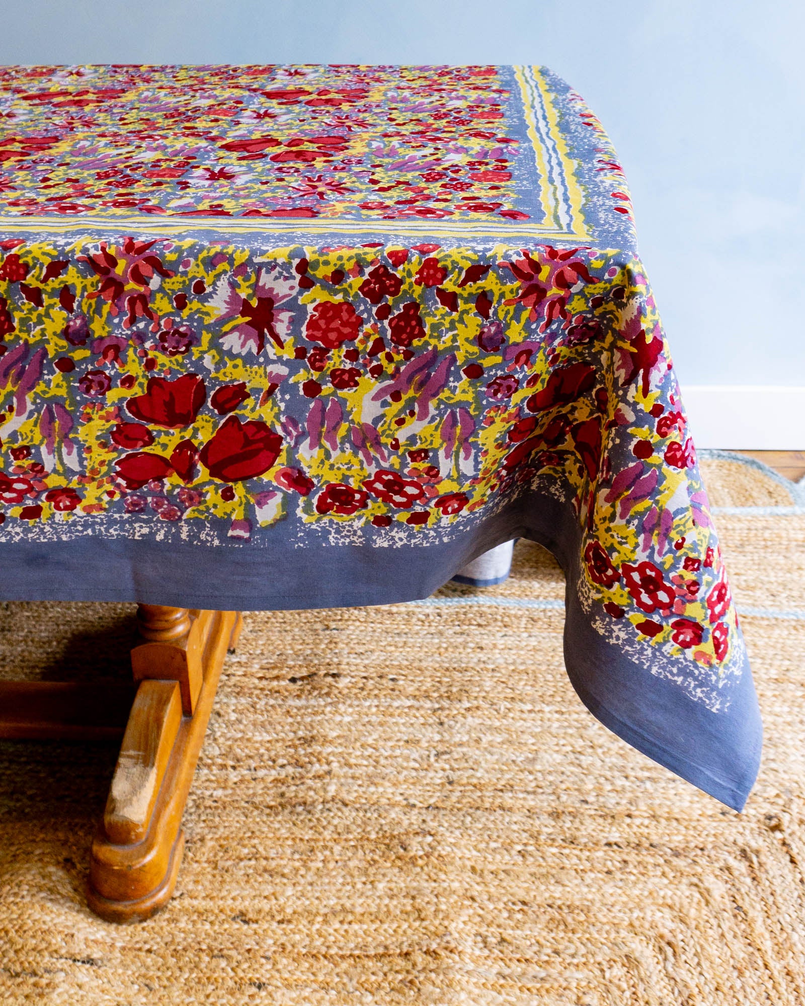 tablecloth - jardin red & grey