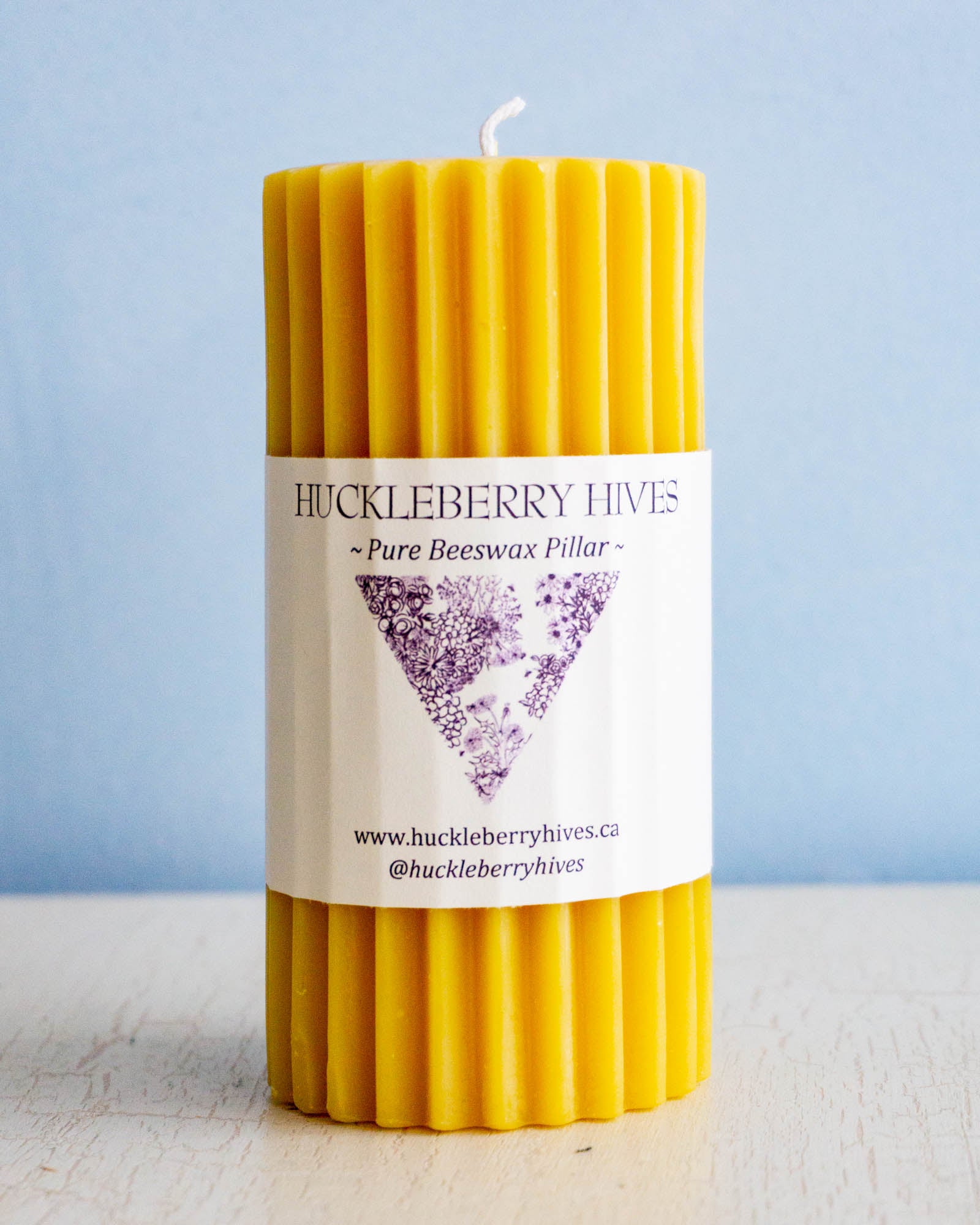 candle - pillar: fluted beeswax